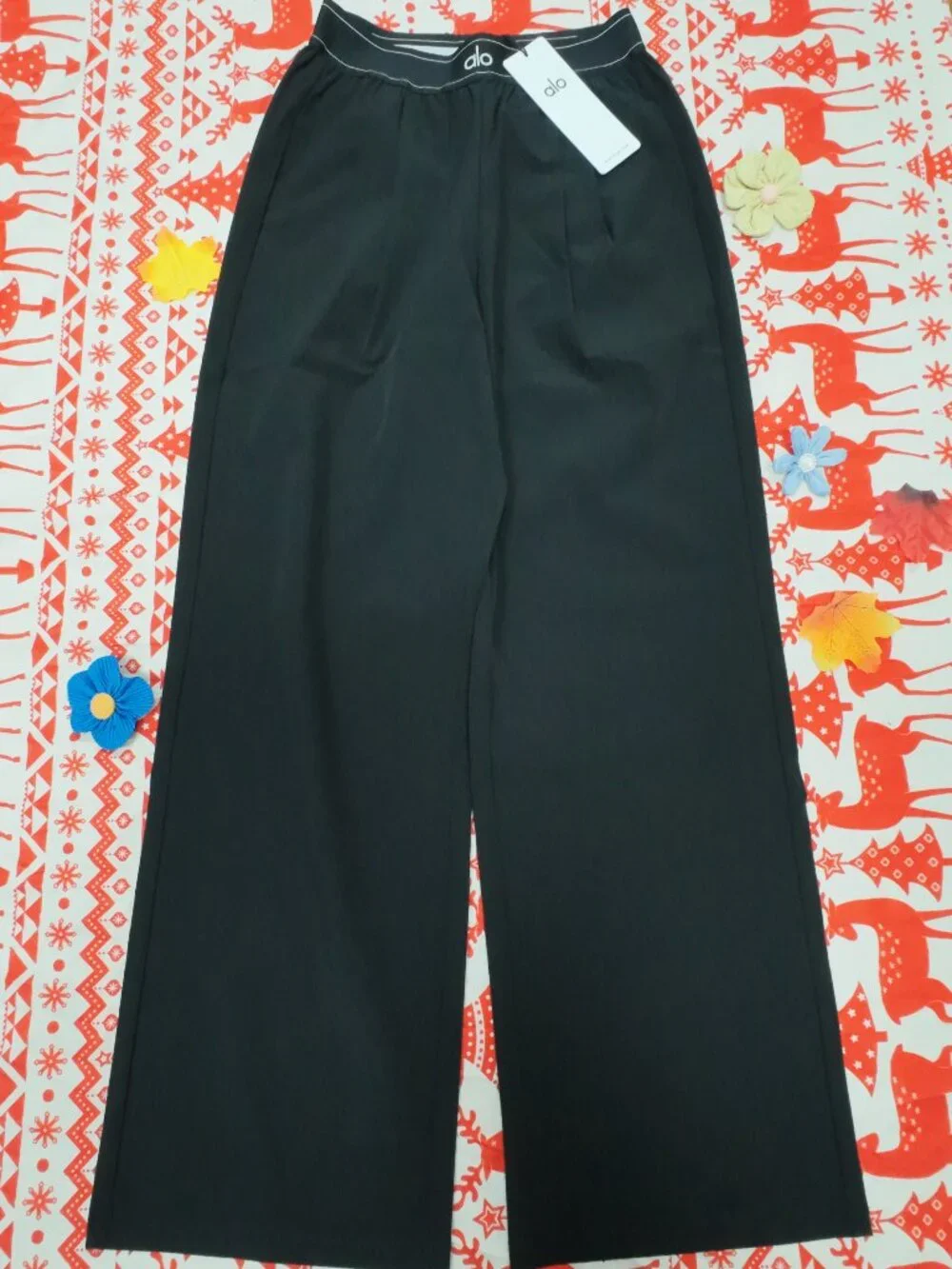 ALO Yoga brand new